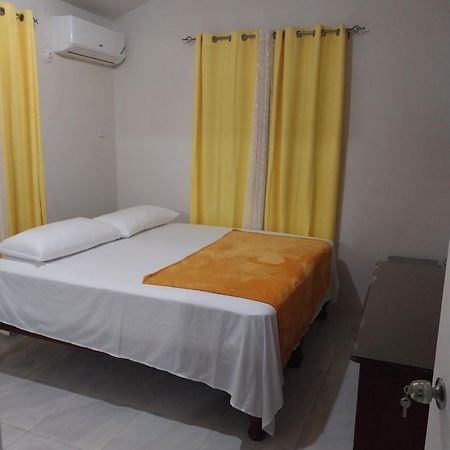 Debs Cozy Cove Villa Discovery Bay Kültér fotó